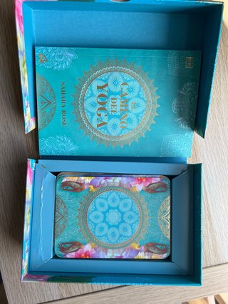 El camino del yoga. Libro + 54 cartas oráculo