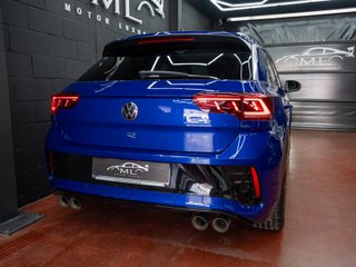 VOLKSWAGEN T-ROC R300
