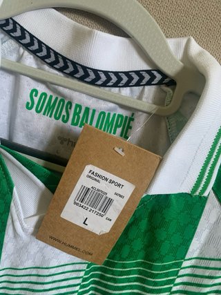 Camiseta Hummel Verde y Blanca BETIS L
