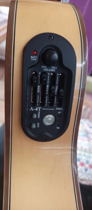Guitarra Clásica Caja Estrecha