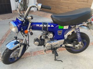 Honda Dax 90 Moped