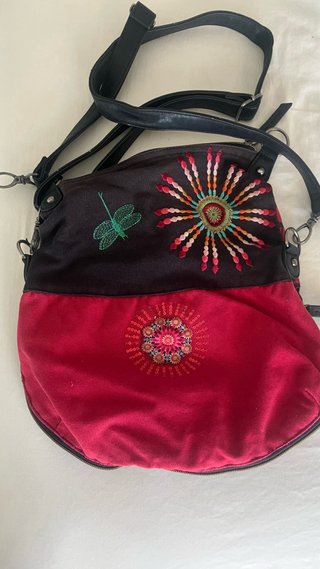 Bolso Desigual multicolor con bordados
