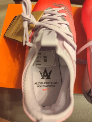 Botas Fútbol Nike Alexia Putellas talla 35.5