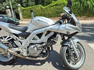 Suzuki SV650S Plata 8537km No Limitada