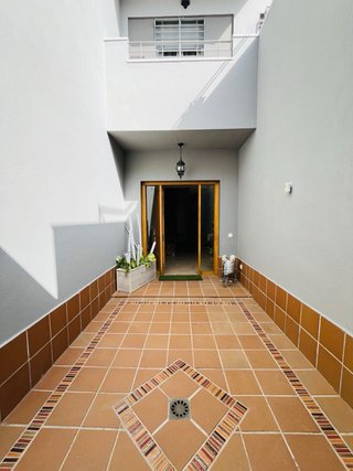 CASA ADOSADA