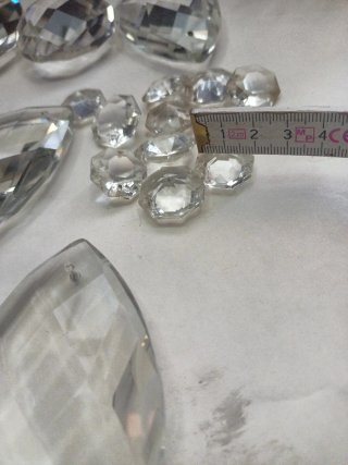 Ricami per lampadari a goccia.pezzi.10 grandi.e 10