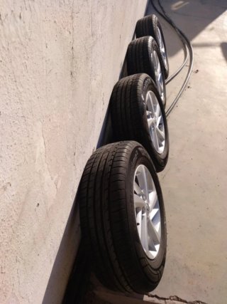 4 Neumáticos con sus llantas, para Hyundai Tucson