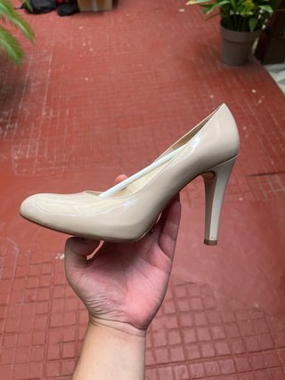 Zapatos de tacón Unisa Beige Talla 39