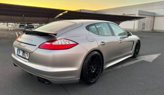 Porsche Panamera GTS 2013