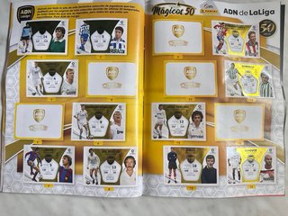 Album de la liga 2021-2022 (casi completo)