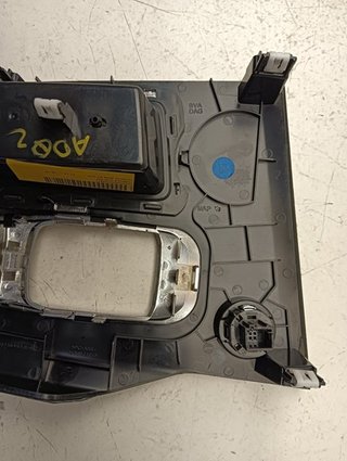 CONSOLA CENTRAL PEUGEOT 3008 BH01 9815049277