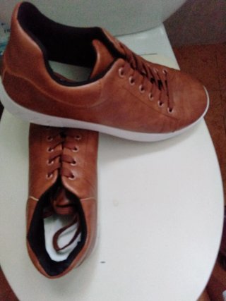 Zapatillas marrones