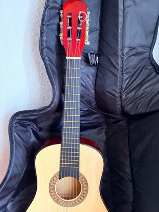 Guitarra Clásica con Funda