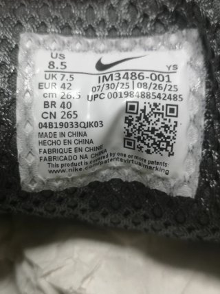 Nike Vomero 5