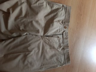 Pantalón de vestir beige hombre