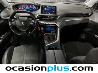 Peugeot 5008 PureTech 130 S&S Allure 96 kW (130 CV)