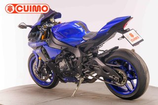 YAMAHA YZF R1