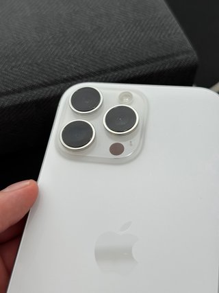 iPhone 16 Pro Max Apple