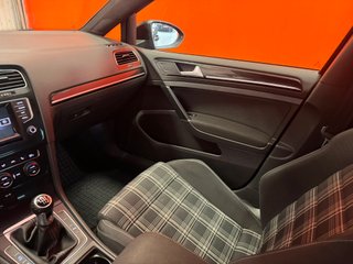 Volkswagen Golf GTD 2.0 TDI 184CV