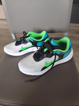 Zapatillas Nike niño verde y blanco