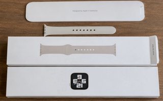 Apple Watch SE 2ª G GPS 40 mm + caja y cargador
