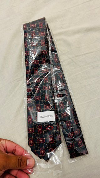 Corbata Metro Negra y Roja