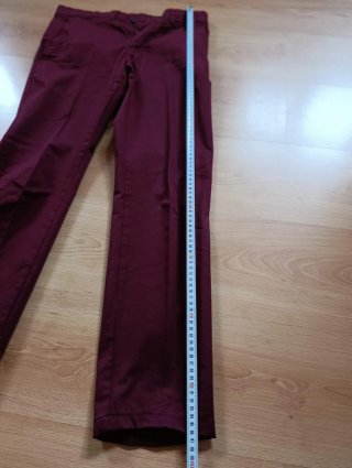 Pantalón chino hombre rojo