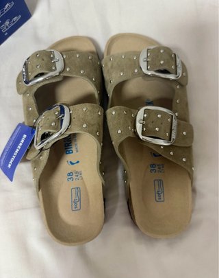 Sandalias Birkenstock Tachuelas