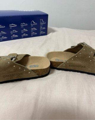 Sandalias Birkenstock Tachuelas