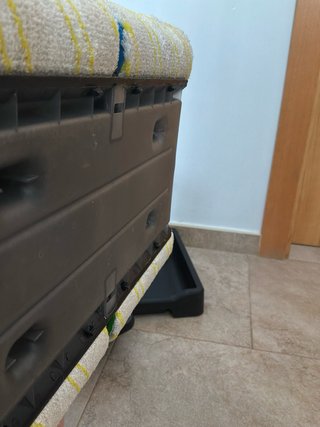 Fregadora eléctrica de fondo y suelo Kärcher