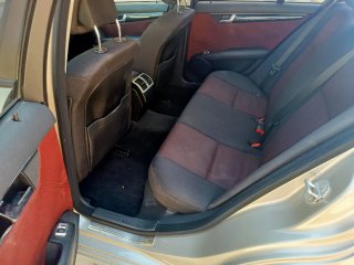 Mercedes-Benz C 200 diesel con cambio manual