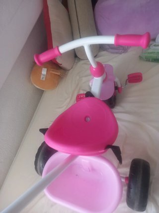 Triciclo infantil rosa 18 meses a 3 años
