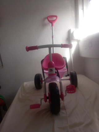 Triciclo infantil rosa 18 meses a 3 años