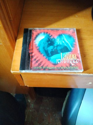 CD Latino Romantico - Reggaeton, Salsa, Bachata