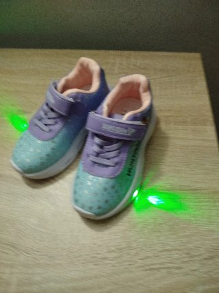 Zapatillas niña K-Pop Talla 27 con luces
