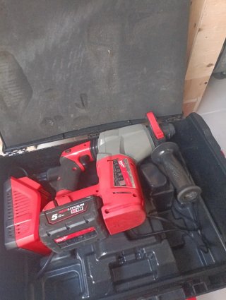 Martillo Percutor Milwaukee M 18 CH