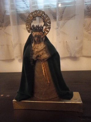 Virgen Macarena figura religiosa