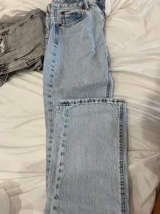Pantalón vaquero Stradivarius D98