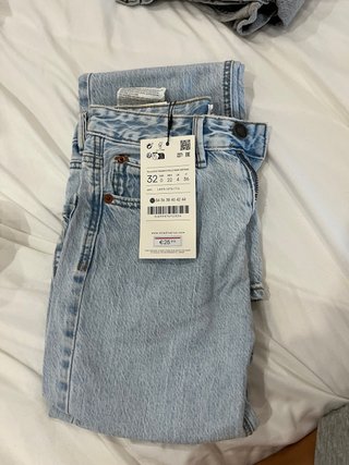 Pantalón vaquero Stradivarius D98