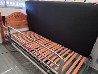 Cama geriátrica articulada eléctrica