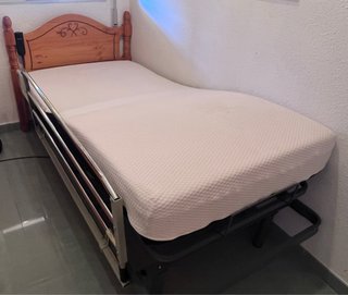 Cama geriátrica articulada eléctrica