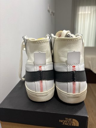 Nike Blazer Mid '77