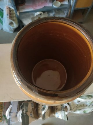 Barril de cerámica vidriada