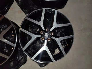 Llantas Seat 18 5x100 Originales