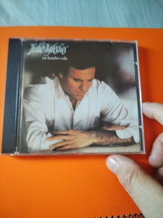CD Julio Iglesias Un Hombre Solo