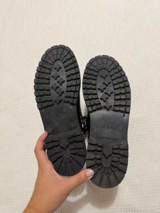 Botas de cuero negras