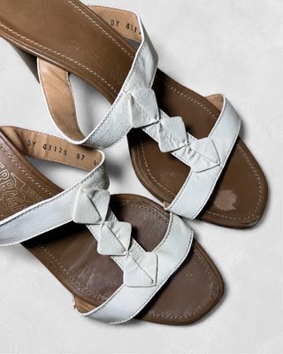 Salvatore Ferragamo Sandalias Blancas