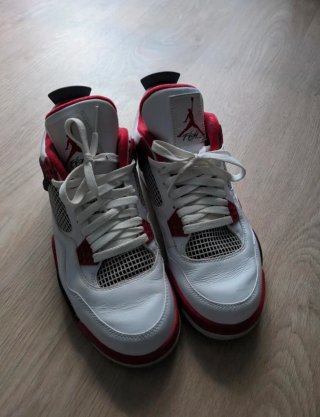 Air Jordan Retro 4 Blancas y Rojas
