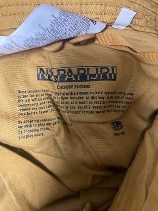 Pantalón cargo,