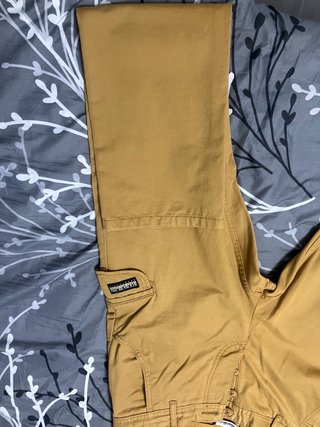 Pantalón cargo,